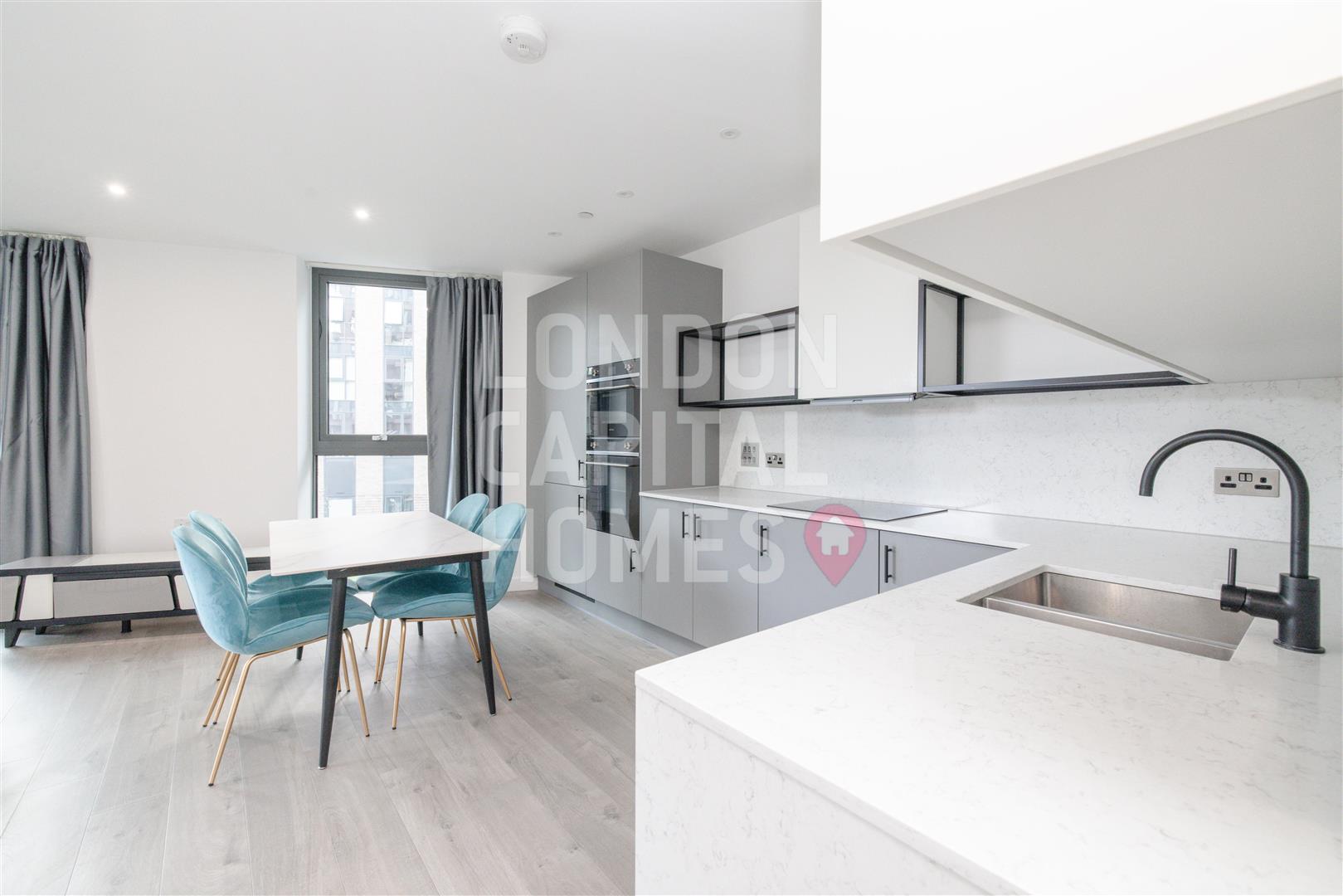 1 bed property in Willowbrook House, London